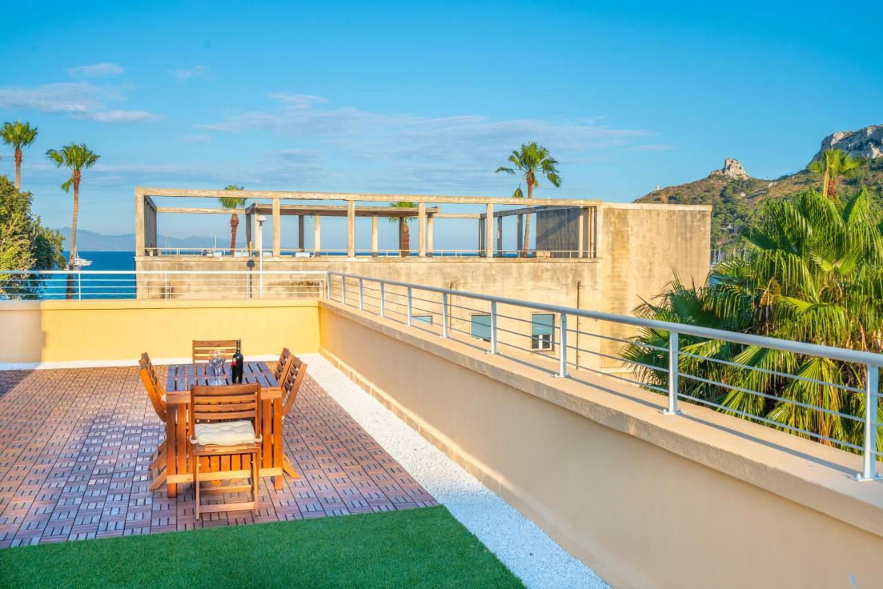 Апартаменты Terrazza Sella Del Diavolo - Vista Mare - Wifi Ac Кальяри Экстерьер фото